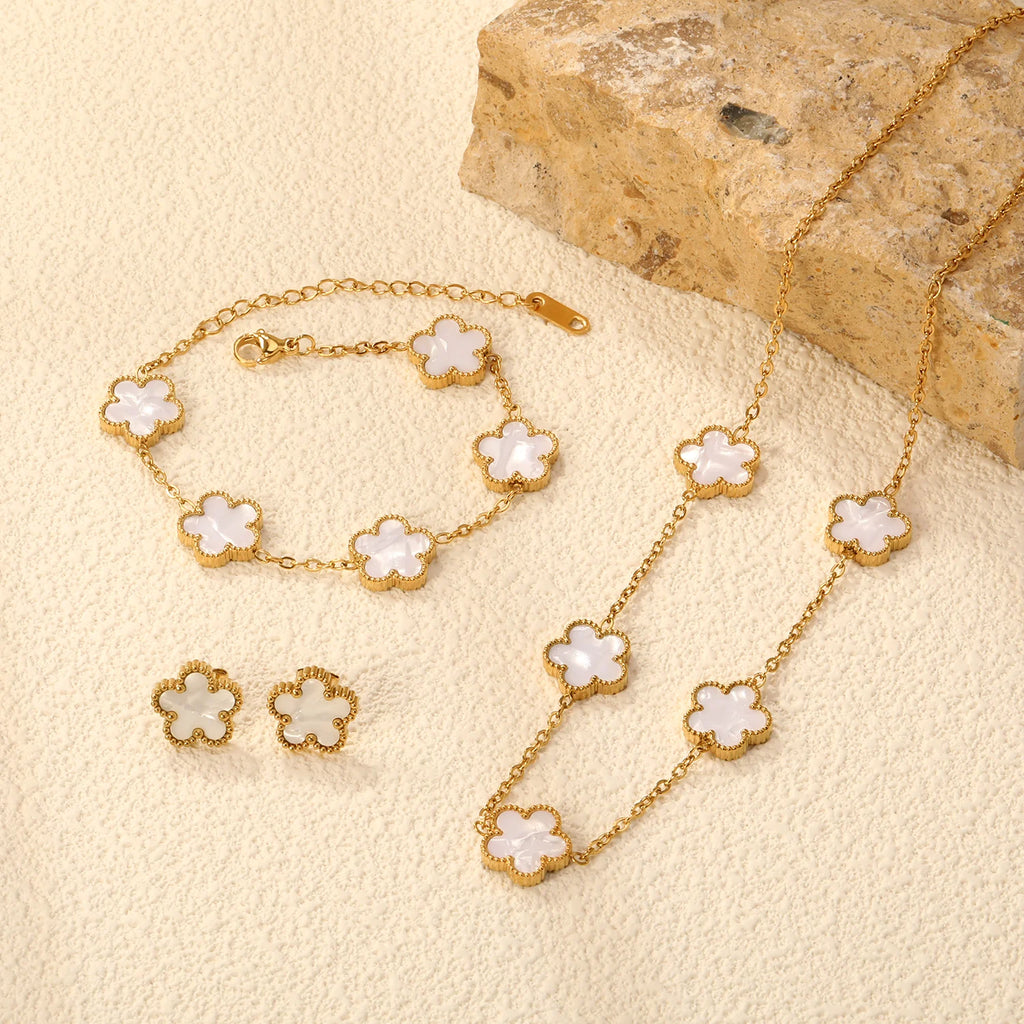 Bloom & Clover Jewelry Set