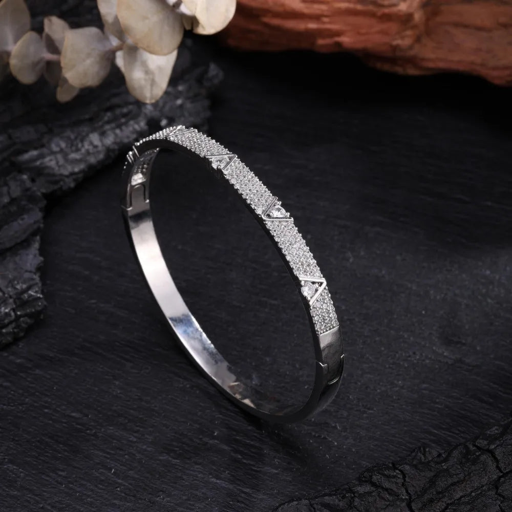 V-Shaped Bracelet For Women
