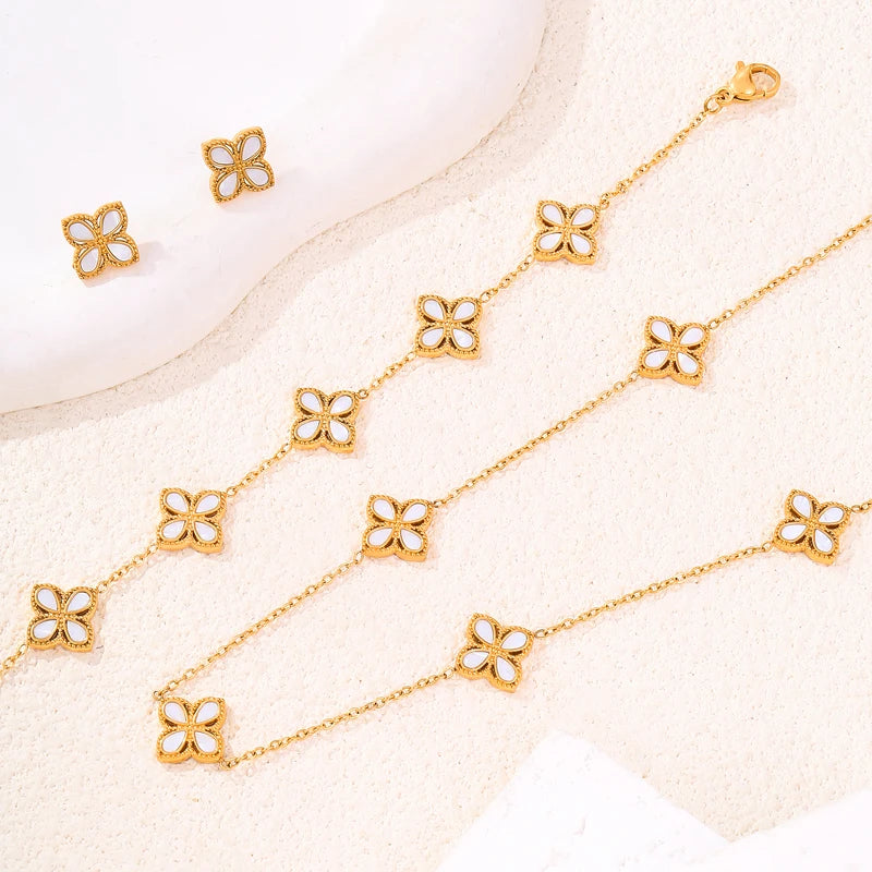 Shell White Clover Set