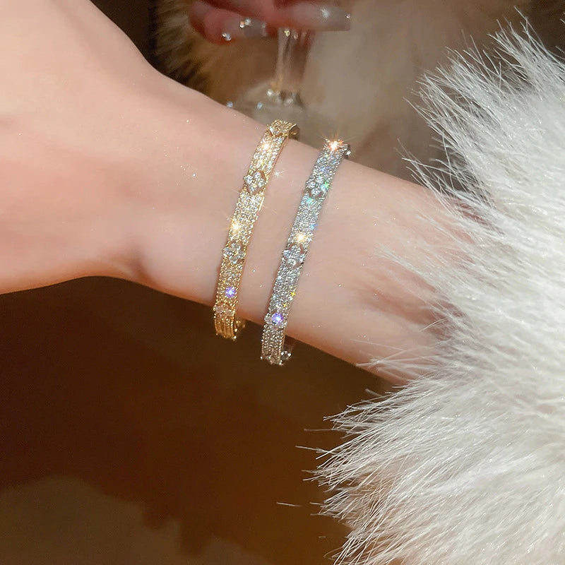 Sparkling Flower Bracelet